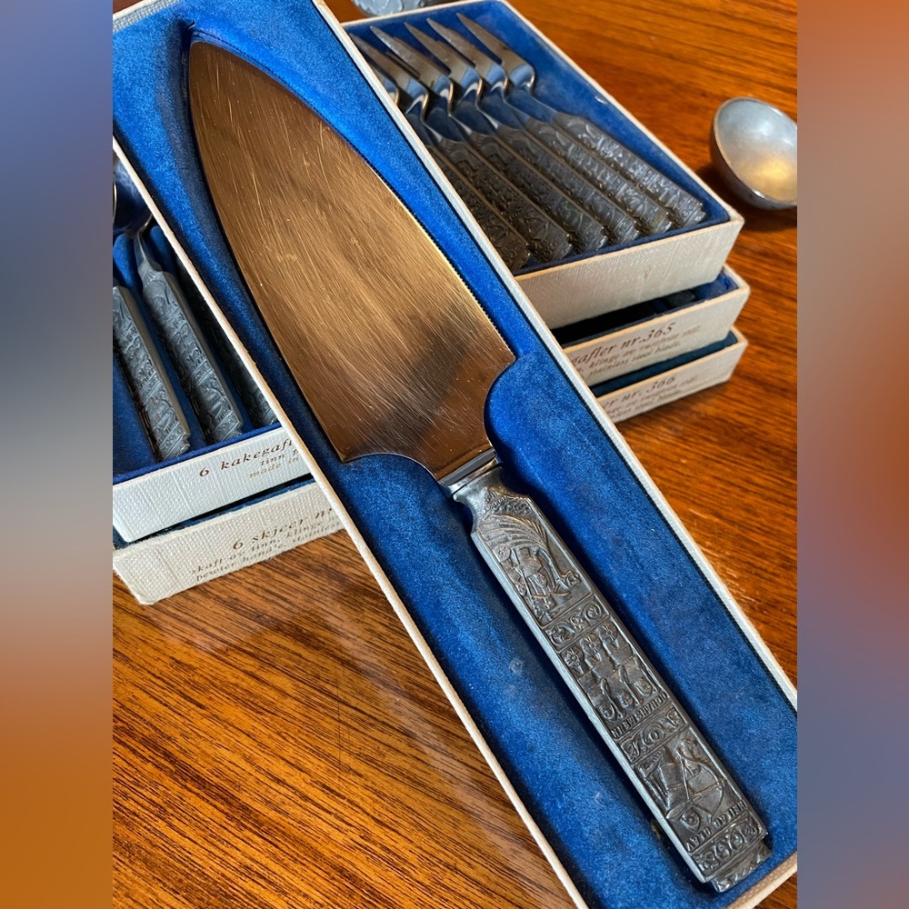 Norwegian Hardanger KONGE TINN pewter/stainless steel Viking flatware set - Picture 8 of 14